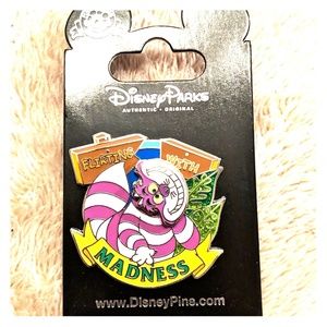 Disney Parks pin collection Cheshire cat (1)